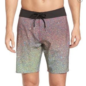 EUC Volcom Mod-Tech Boardshorts